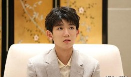 王源吃瓜娱乐